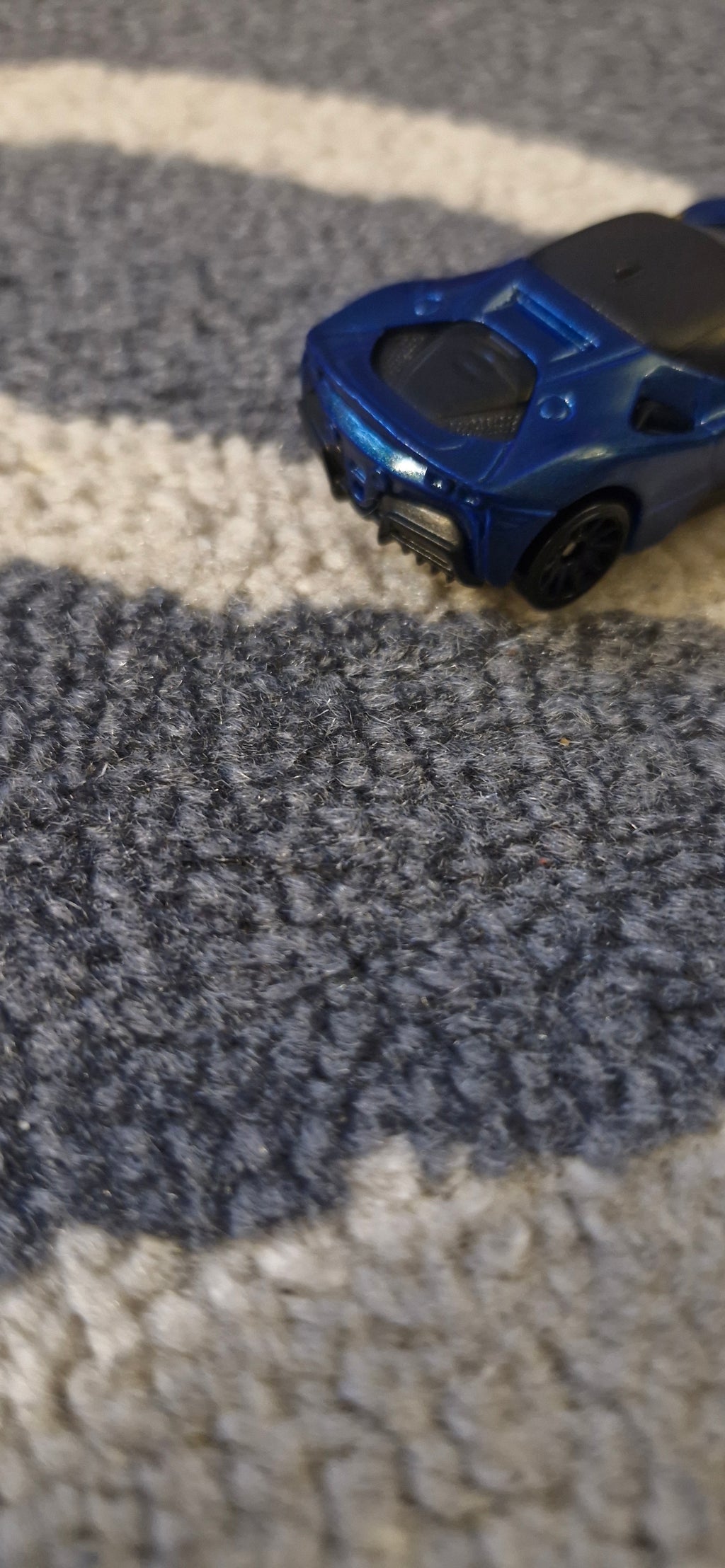 Hotwheels sf90 blue
